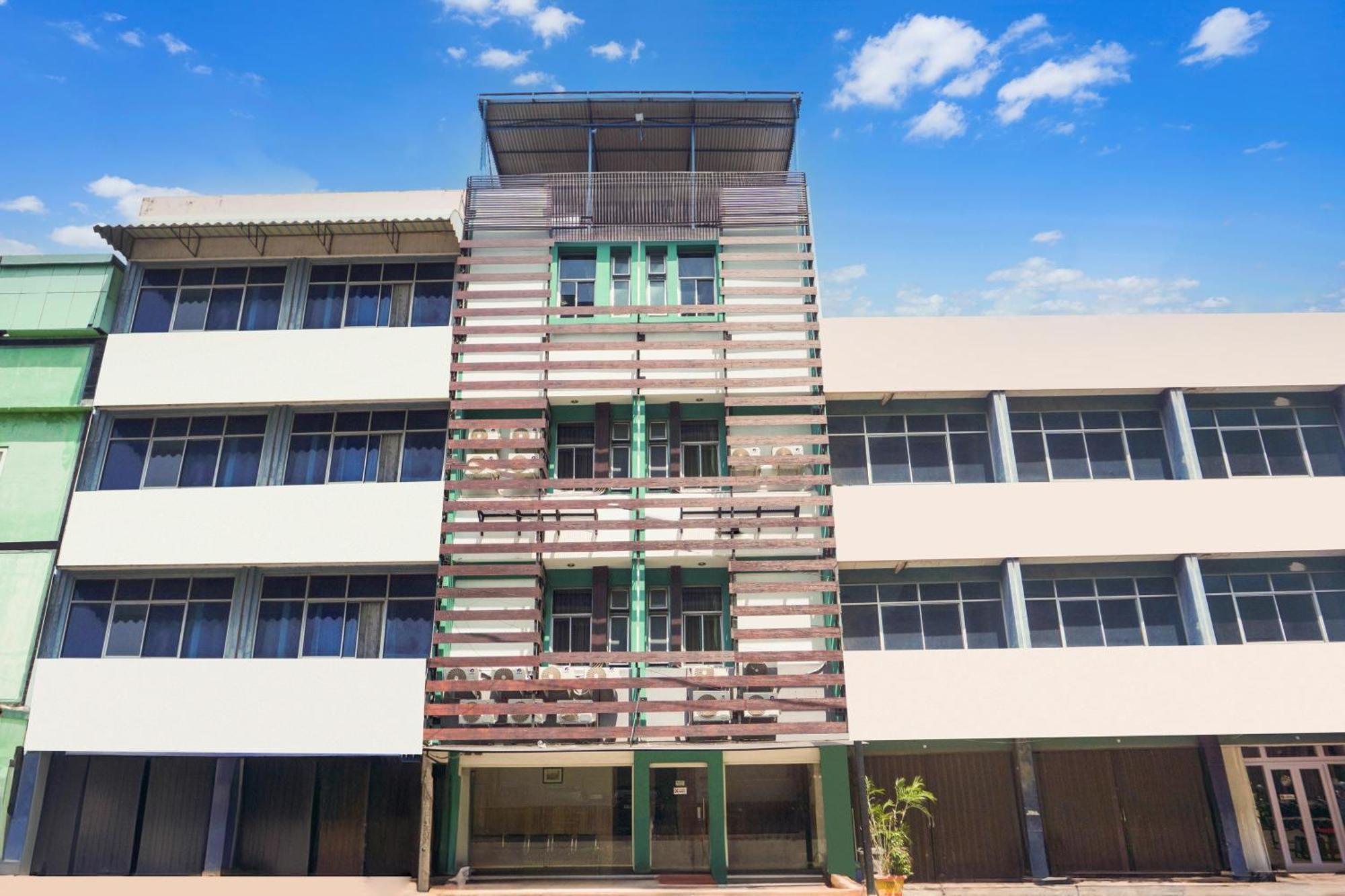 Hotel Collection O Bukit Kecil Near Indah Mall Formerly 77 Palembang